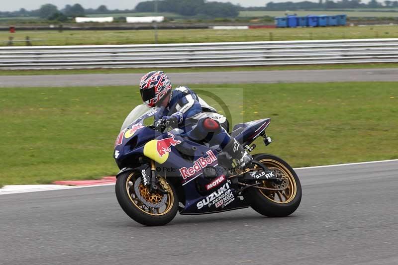 Motorcycle action photographs;Trackday digital images;event digital images;eventdigitalimages;no limits trackday;peter wileman photography;snetterton;snetterton circuit norfolk;snetterton photographs;trackday;trackday photos