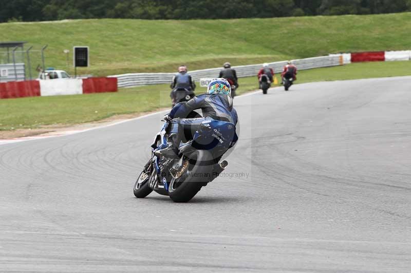 Motorcycle action photographs;Trackday digital images;event digital images;eventdigitalimages;no limits trackday;peter wileman photography;snetterton;snetterton circuit norfolk;snetterton photographs;trackday;trackday photos