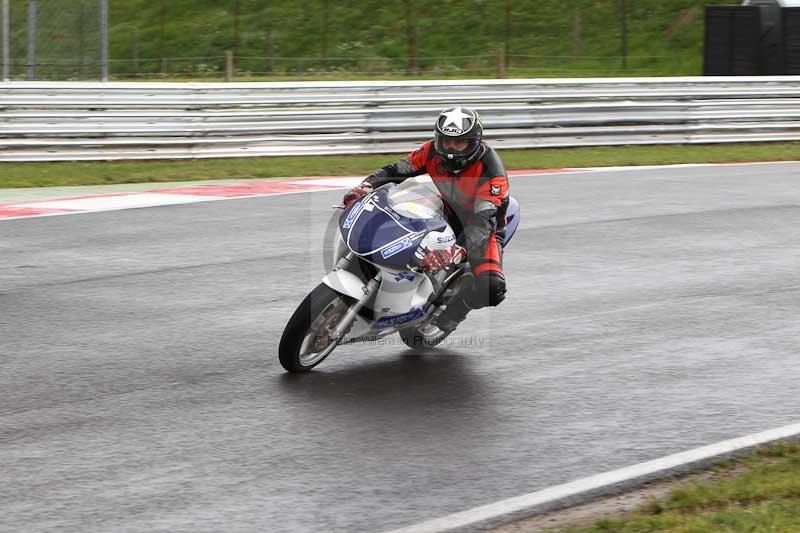 Motorcycle action photographs;Trackday digital images;event digital images;eventdigitalimages;no limits trackday;peter wileman photography;snetterton;snetterton circuit norfolk;snetterton photographs;trackday;trackday photos