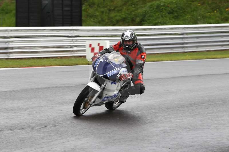 Motorcycle action photographs;Trackday digital images;event digital images;eventdigitalimages;no limits trackday;peter wileman photography;snetterton;snetterton circuit norfolk;snetterton photographs;trackday;trackday photos