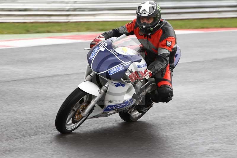 Motorcycle action photographs;Trackday digital images;event digital images;eventdigitalimages;no limits trackday;peter wileman photography;snetterton;snetterton circuit norfolk;snetterton photographs;trackday;trackday photos