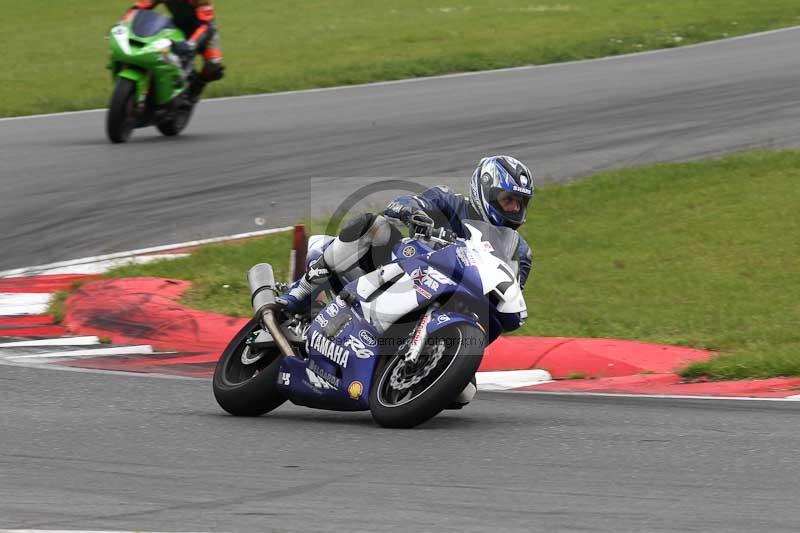 Motorcycle action photographs;Trackday digital images;event digital images;eventdigitalimages;no limits trackday;peter wileman photography;snetterton;snetterton circuit norfolk;snetterton photographs;trackday;trackday photos