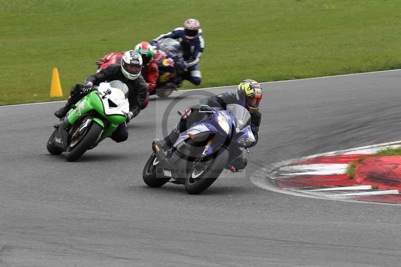 Motorcycle action photographs;Trackday digital images;event digital images;eventdigitalimages;no limits trackday;peter wileman photography;snetterton;snetterton circuit norfolk;snetterton photographs;trackday;trackday photos