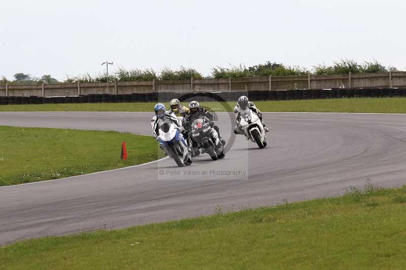 Motorcycle action photographs;Trackday digital images;event digital images;eventdigitalimages;no limits trackday;peter wileman photography;snetterton;snetterton circuit norfolk;snetterton photographs;trackday;trackday photos