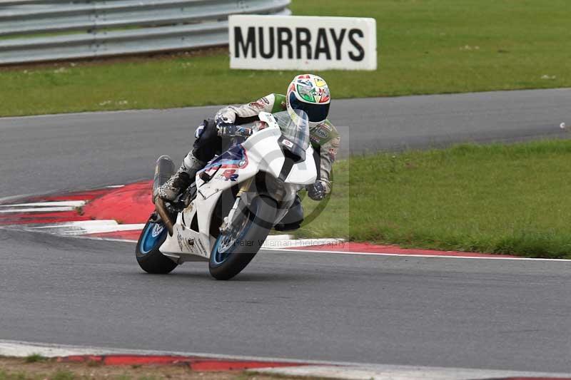 Motorcycle action photographs;Trackday digital images;event digital images;eventdigitalimages;no limits trackday;peter wileman photography;snetterton;snetterton circuit norfolk;snetterton photographs;trackday;trackday photos