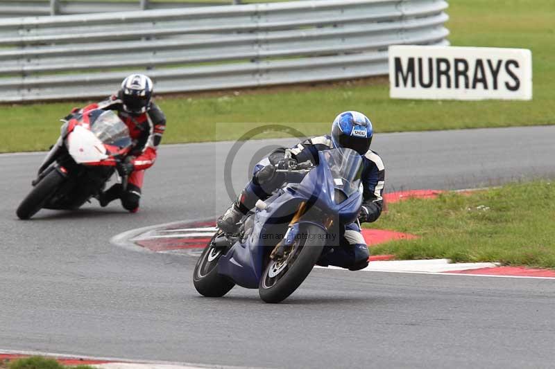 Motorcycle action photographs;Trackday digital images;event digital images;eventdigitalimages;no limits trackday;peter wileman photography;snetterton;snetterton circuit norfolk;snetterton photographs;trackday;trackday photos