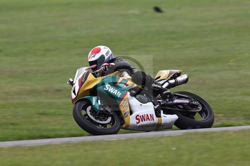 Motorcycle action photographs;Trackday digital images;event digital images;eventdigitalimages;no limits trackday;peter wileman photography;snetterton;snetterton circuit norfolk;snetterton photographs;trackday;trackday photos