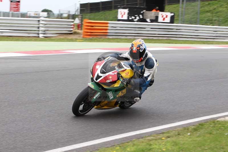 Motorcycle action photographs;Trackday digital images;event digital images;eventdigitalimages;no limits trackday;peter wileman photography;snetterton;snetterton circuit norfolk;snetterton photographs;trackday;trackday photos