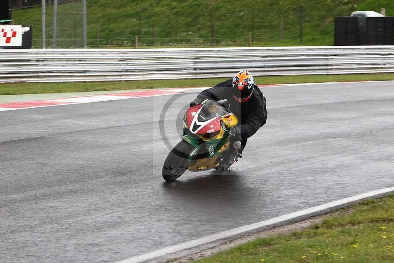 Motorcycle action photographs;Trackday digital images;event digital images;eventdigitalimages;no limits trackday;peter wileman photography;snetterton;snetterton circuit norfolk;snetterton photographs;trackday;trackday photos