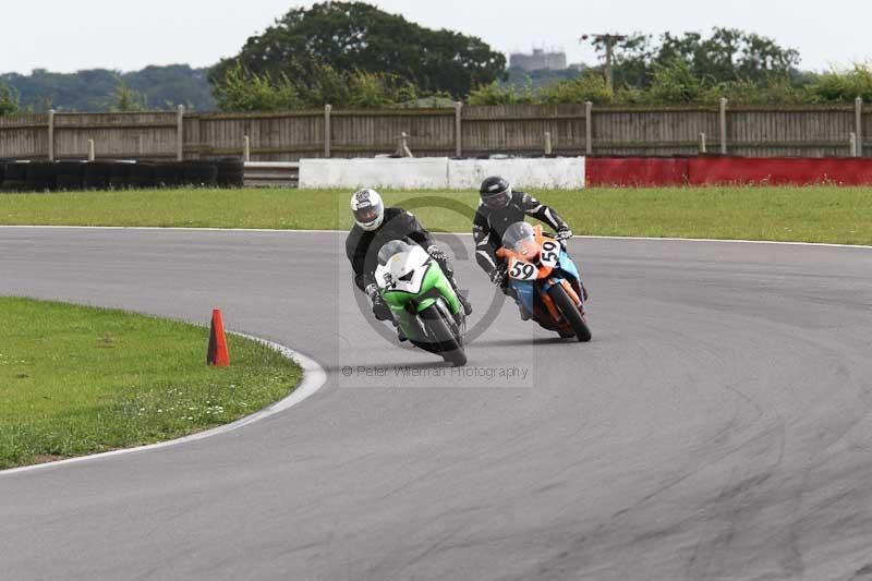 Motorcycle action photographs;Trackday digital images;event digital images;eventdigitalimages;no limits trackday;peter wileman photography;snetterton;snetterton circuit norfolk;snetterton photographs;trackday;trackday photos