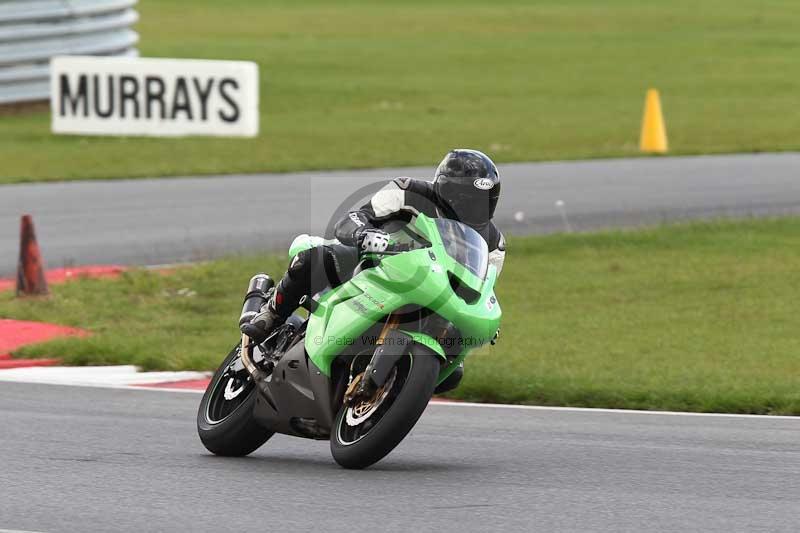 Motorcycle action photographs;Trackday digital images;event digital images;eventdigitalimages;no limits trackday;peter wileman photography;snetterton;snetterton circuit norfolk;snetterton photographs;trackday;trackday photos