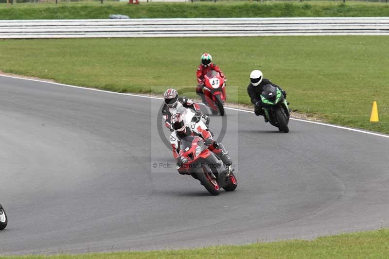 Motorcycle action photographs;Trackday digital images;event digital images;eventdigitalimages;no limits trackday;peter wileman photography;snetterton;snetterton circuit norfolk;snetterton photographs;trackday;trackday photos