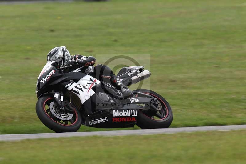 Motorcycle action photographs;Trackday digital images;event digital images;eventdigitalimages;no limits trackday;peter wileman photography;snetterton;snetterton circuit norfolk;snetterton photographs;trackday;trackday photos