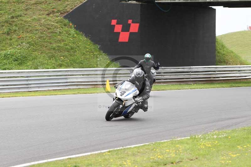 Motorcycle action photographs;Trackday digital images;event digital images;eventdigitalimages;no limits trackday;peter wileman photography;snetterton;snetterton circuit norfolk;snetterton photographs;trackday;trackday photos