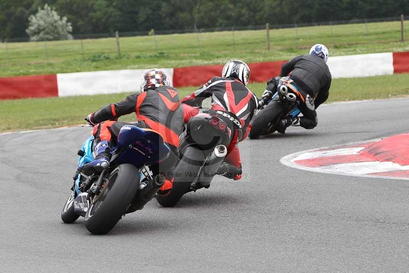 Motorcycle action photographs;Trackday digital images;event digital images;eventdigitalimages;no limits trackday;peter wileman photography;snetterton;snetterton circuit norfolk;snetterton photographs;trackday;trackday photos