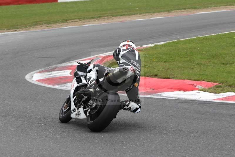 Motorcycle action photographs;Trackday digital images;event digital images;eventdigitalimages;no limits trackday;peter wileman photography;snetterton;snetterton circuit norfolk;snetterton photographs;trackday;trackday photos