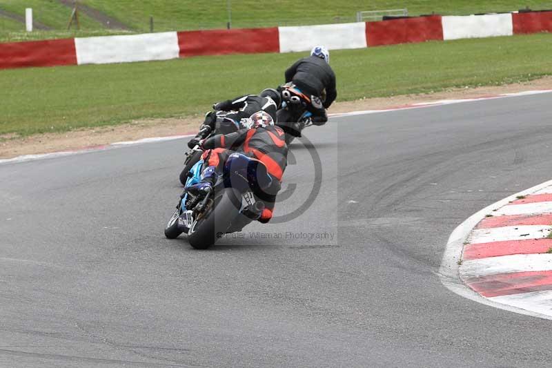 Motorcycle action photographs;Trackday digital images;event digital images;eventdigitalimages;no limits trackday;peter wileman photography;snetterton;snetterton circuit norfolk;snetterton photographs;trackday;trackday photos