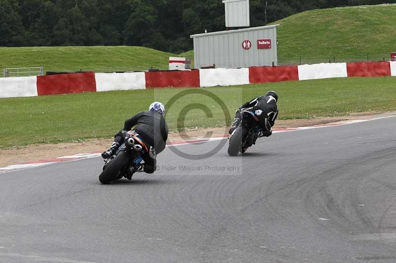 Motorcycle action photographs;Trackday digital images;event digital images;eventdigitalimages;no limits trackday;peter wileman photography;snetterton;snetterton circuit norfolk;snetterton photographs;trackday;trackday photos