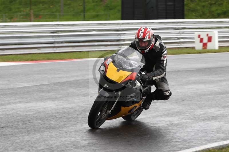 Motorcycle action photographs;Trackday digital images;event digital images;eventdigitalimages;no limits trackday;peter wileman photography;snetterton;snetterton circuit norfolk;snetterton photographs;trackday;trackday photos