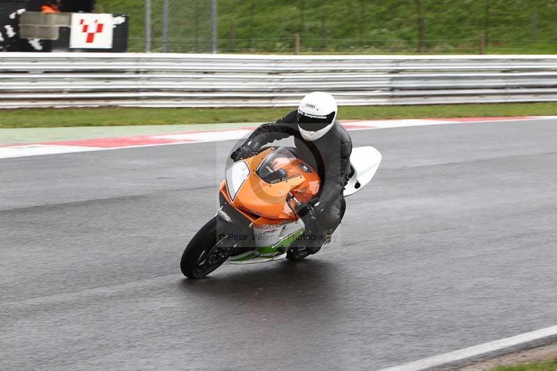 Motorcycle action photographs;Trackday digital images;event digital images;eventdigitalimages;no limits trackday;peter wileman photography;snetterton;snetterton circuit norfolk;snetterton photographs;trackday;trackday photos