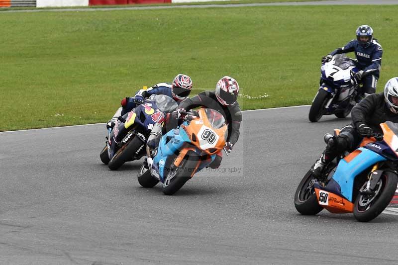 Motorcycle action photographs;Trackday digital images;event digital images;eventdigitalimages;no limits trackday;peter wileman photography;snetterton;snetterton circuit norfolk;snetterton photographs;trackday;trackday photos