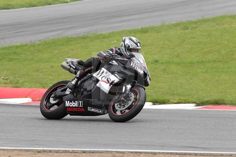 Motorcycle action photographs;Trackday digital images;event digital images;eventdigitalimages;no limits trackday;peter wileman photography;snetterton;snetterton circuit norfolk;snetterton photographs;trackday;trackday photos