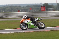 Motorcycle-action-photographs;Trackday-digital-images;event-digital-images;eventdigitalimages;no-limits-trackday;peter-wileman-photography;snetterton;snetterton-circuit-norfolk;snetterton-photographs;trackday;trackday-photos