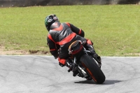 Motorcycle-action-photographs;Trackday-digital-images;event-digital-images;eventdigitalimages;no-limits-trackday;peter-wileman-photography;snetterton;snetterton-circuit-norfolk;snetterton-photographs;trackday;trackday-photos