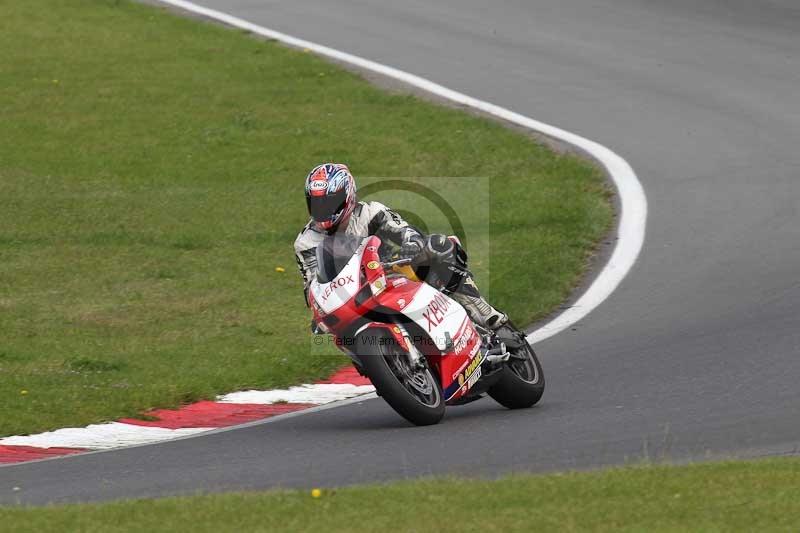 Motorcycle action photographs;Trackday digital images;event digital images;eventdigitalimages;no limits trackday;peter wileman photography;snetterton;snetterton circuit norfolk;snetterton photographs;trackday;trackday photos