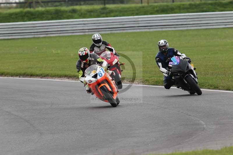 Motorcycle action photographs;Trackday digital images;event digital images;eventdigitalimages;no limits trackday;peter wileman photography;snetterton;snetterton circuit norfolk;snetterton photographs;trackday;trackday photos