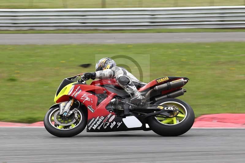 Motorcycle action photographs;Trackday digital images;event digital images;eventdigitalimages;no limits trackday;peter wileman photography;snetterton;snetterton circuit norfolk;snetterton photographs;trackday;trackday photos