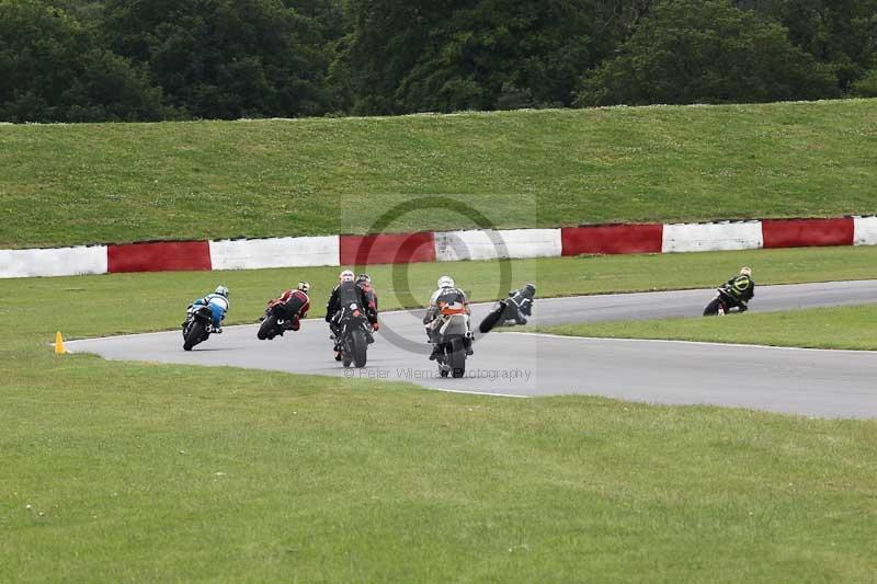 Motorcycle action photographs;Trackday digital images;event digital images;eventdigitalimages;no limits trackday;peter wileman photography;snetterton;snetterton circuit norfolk;snetterton photographs;trackday;trackday photos