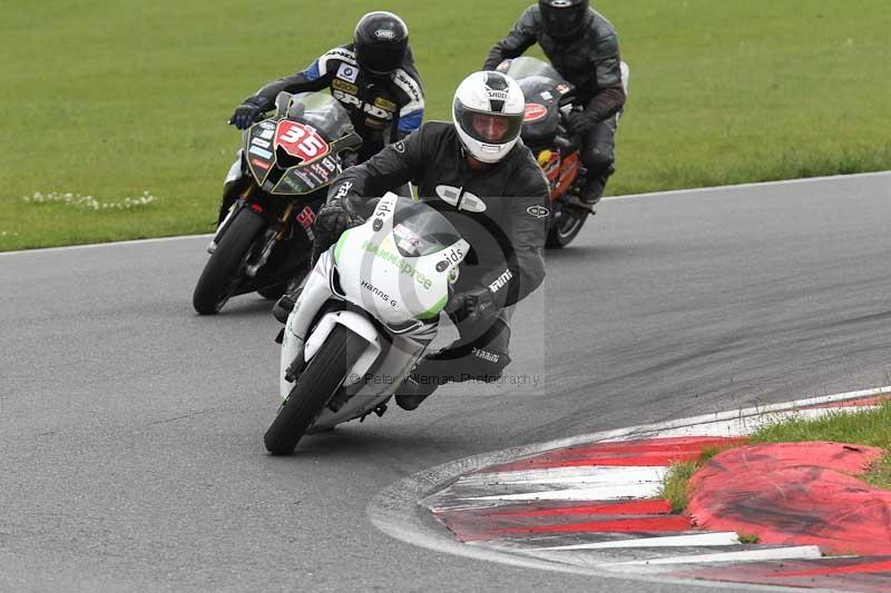 Motorcycle action photographs;Trackday digital images;event digital images;eventdigitalimages;no limits trackday;peter wileman photography;snetterton;snetterton circuit norfolk;snetterton photographs;trackday;trackday photos