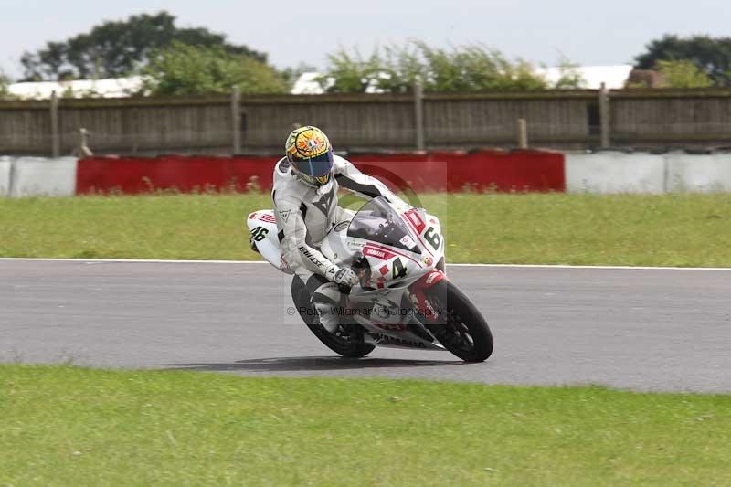 Motorcycle action photographs;Trackday digital images;event digital images;eventdigitalimages;no limits trackday;peter wileman photography;snetterton;snetterton circuit norfolk;snetterton photographs;trackday;trackday photos