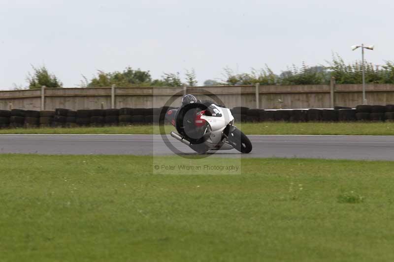 Motorcycle action photographs;Trackday digital images;event digital images;eventdigitalimages;no limits trackday;peter wileman photography;snetterton;snetterton circuit norfolk;snetterton photographs;trackday;trackday photos