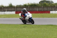 Motorcycle-action-photographs;Trackday-digital-images;event-digital-images;eventdigitalimages;no-limits-trackday;peter-wileman-photography;snetterton;snetterton-circuit-norfolk;snetterton-photographs;trackday;trackday-photos