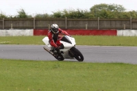 Motorcycle-action-photographs;Trackday-digital-images;event-digital-images;eventdigitalimages;no-limits-trackday;peter-wileman-photography;snetterton;snetterton-circuit-norfolk;snetterton-photographs;trackday;trackday-photos