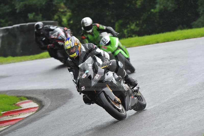 Motorcycle action photographs;Trackday digital images;cadwell;cadwell park photographs;event digital images;eventdigitalimages;motor racing louth lincolnshire;no limits trackdays;peter wileman photography;trackday;trackday photos