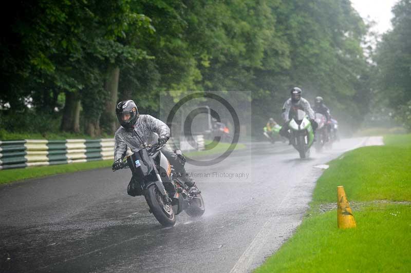 Motorcycle action photographs;Trackday digital images;cadwell;cadwell park photographs;event digital images;eventdigitalimages;motor racing louth lincolnshire;no limits trackdays;peter wileman photography;trackday;trackday photos