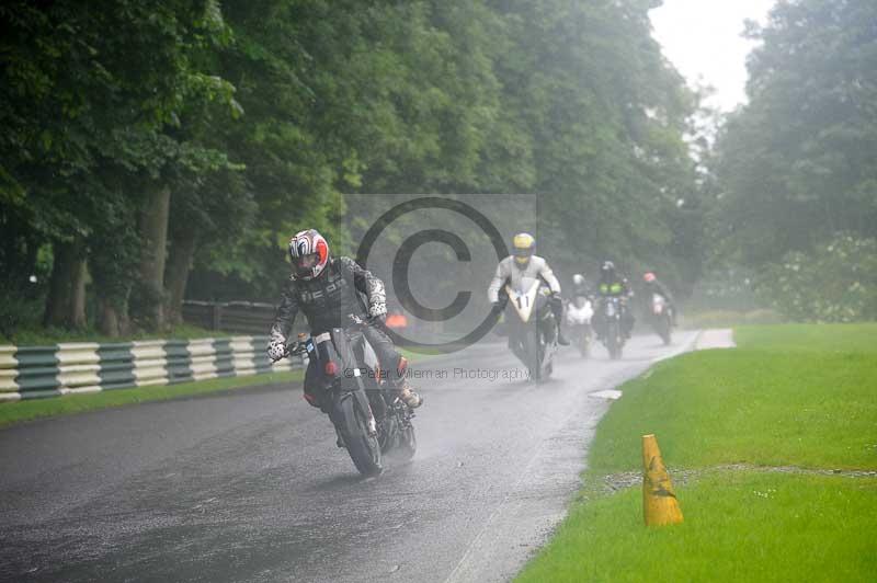 Motorcycle action photographs;Trackday digital images;cadwell;cadwell park photographs;event digital images;eventdigitalimages;motor racing louth lincolnshire;no limits trackdays;peter wileman photography;trackday;trackday photos