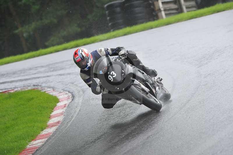 Motorcycle action photographs;Trackday digital images;cadwell;cadwell park photographs;event digital images;eventdigitalimages;motor racing louth lincolnshire;no limits trackdays;peter wileman photography;trackday;trackday photos