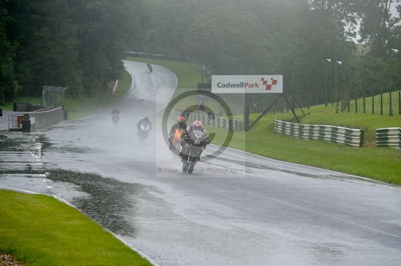 Motorcycle action photographs;Trackday digital images;cadwell;cadwell park photographs;event digital images;eventdigitalimages;motor racing louth lincolnshire;no limits trackdays;peter wileman photography;trackday;trackday photos