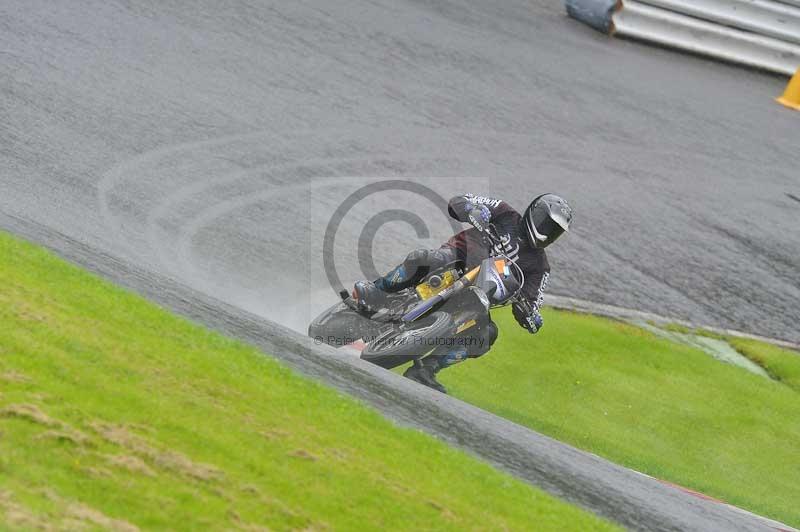 Motorcycle action photographs;Trackday digital images;cadwell;cadwell park photographs;event digital images;eventdigitalimages;motor racing louth lincolnshire;no limits trackdays;peter wileman photography;trackday;trackday photos