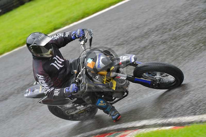 Motorcycle action photographs;Trackday digital images;cadwell;cadwell park photographs;event digital images;eventdigitalimages;motor racing louth lincolnshire;no limits trackdays;peter wileman photography;trackday;trackday photos