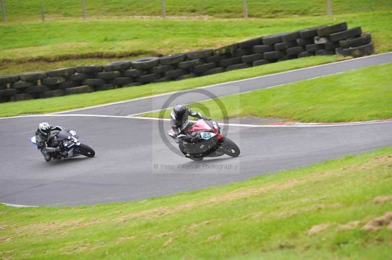 Motorcycle action photographs;Trackday digital images;cadwell;cadwell park photographs;event digital images;eventdigitalimages;motor racing louth lincolnshire;no limits trackdays;peter wileman photography;trackday;trackday photos