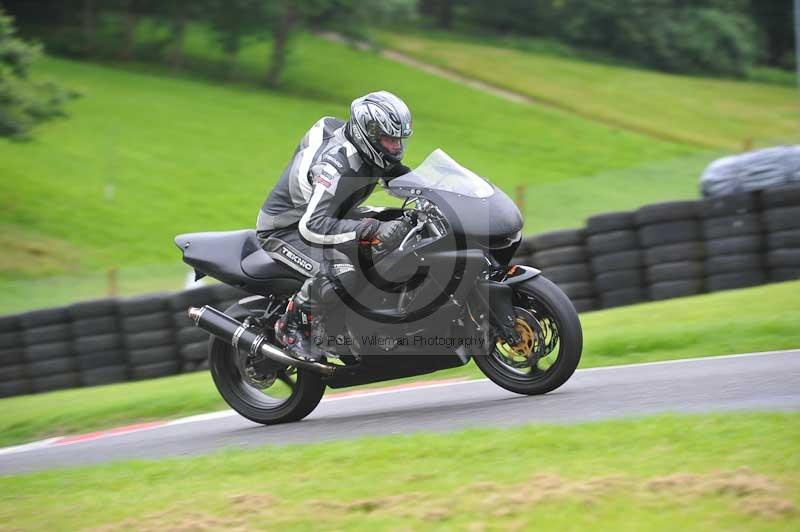 Motorcycle action photographs;Trackday digital images;cadwell;cadwell park photographs;event digital images;eventdigitalimages;motor racing louth lincolnshire;no limits trackdays;peter wileman photography;trackday;trackday photos