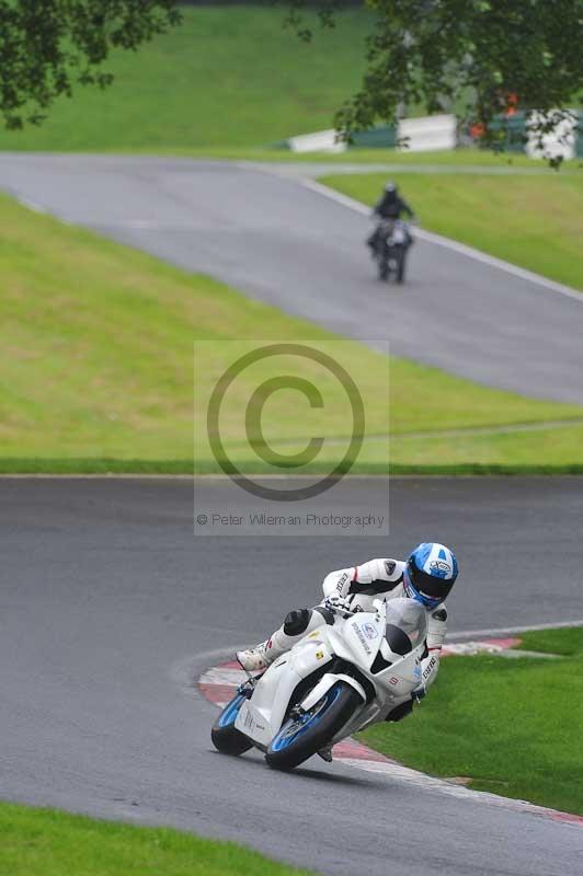 Motorcycle action photographs;Trackday digital images;cadwell;cadwell park photographs;event digital images;eventdigitalimages;motor racing louth lincolnshire;no limits trackdays;peter wileman photography;trackday;trackday photos