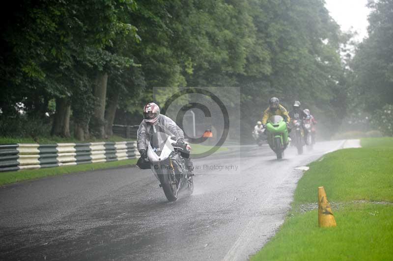 Motorcycle action photographs;Trackday digital images;cadwell;cadwell park photographs;event digital images;eventdigitalimages;motor racing louth lincolnshire;no limits trackdays;peter wileman photography;trackday;trackday photos