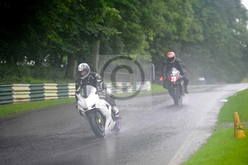 Motorcycle action photographs;Trackday digital images;cadwell;cadwell park photographs;event digital images;eventdigitalimages;motor racing louth lincolnshire;no limits trackdays;peter wileman photography;trackday;trackday photos