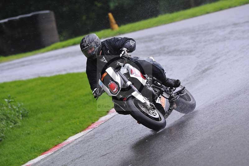 Motorcycle action photographs;Trackday digital images;cadwell;cadwell park photographs;event digital images;eventdigitalimages;motor racing louth lincolnshire;no limits trackdays;peter wileman photography;trackday;trackday photos